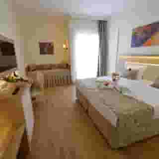 Cesars Side Hotel, 6 of 6