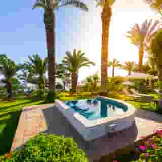 Crystal Springs Beach Hotel, 2 of 5