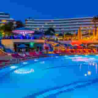 Grand Blue Sky International, 3 of 5