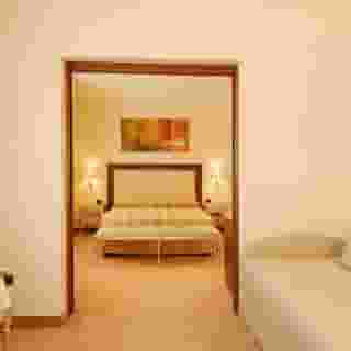 For You Hotel, 4 of 5
