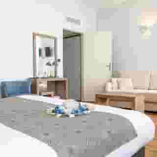 Hotel Du Port, 3 of 5