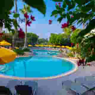 Mayfair Gardens & Hotel, 6 of 6
