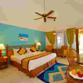 Fihalhohi Island Resort, 5 of 5