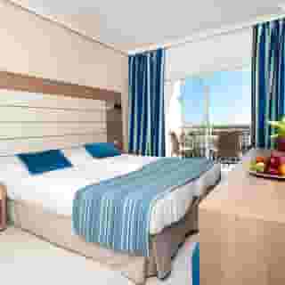 Globales America, 4 of 5