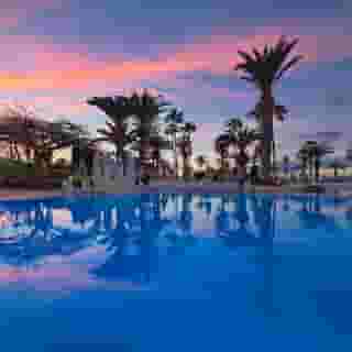 H10 las Palmeras, 2 of 5