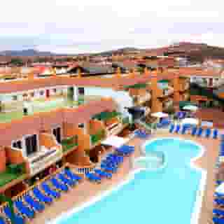 Caleta Garden, 1 of 5