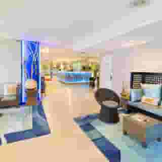 Regal Riverside, 4 of 5