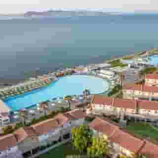 White Olive Marine Aquapark, 1 of 5