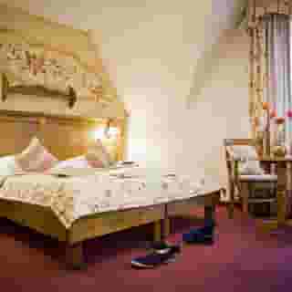 Helan Family & Garden, 4 of 5