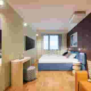 The Magazine Rooms, 4 of 5