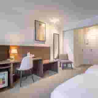 Carlton Hotel, 1 of 5
