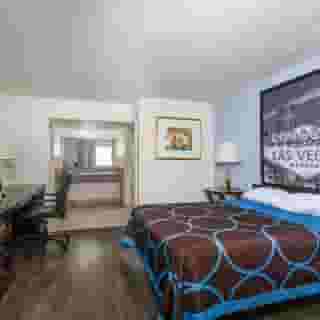 Super 8 by Wyndham Las Vegas North Strip/Fremont, 1 of 5