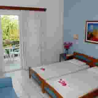Paradise Hotel Zth, 2 of 5