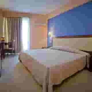 Four Seasons, 3 of 5