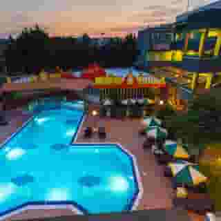 Fantasia Resort, 3 of 5