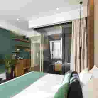 Dominic Smart & Luxury Suites Parliament, 2 of 5