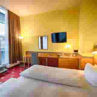 Plaza Hotel & Living Frankfurt, 4 of 5