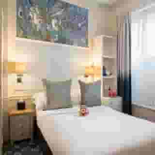 Sloane Square, 3 of 5