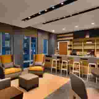 Embassy Suites by Hilton NewYorkManhattan Times Sq, 2 of 5