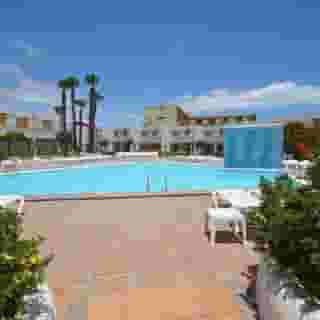 Las Brisas Apartments, 1 of 5