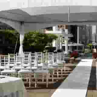 Fairmont Waterfront, 4 of 5