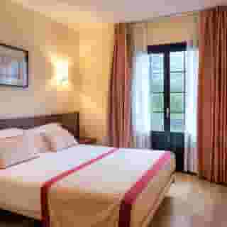 Palacio Arias, 3 of 5