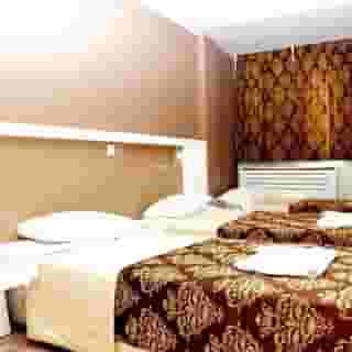 Grand As Hotel, 4 of 5