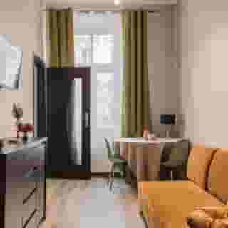 Platinum Suite, 3 of 5