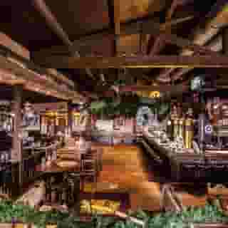 Road Stop Neandertal, 2 of 5