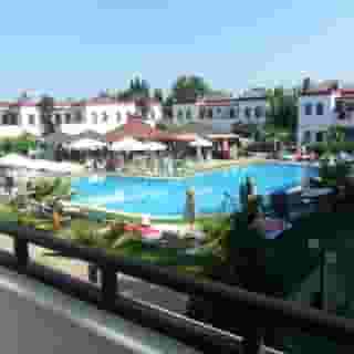 Club Cherry Apartments, 1 of 5