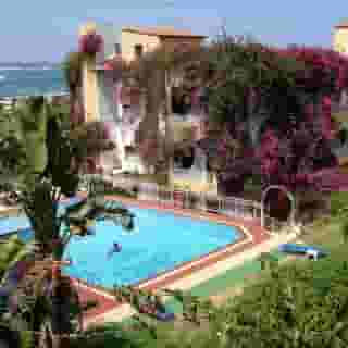 Iliostasi Beach Apartments, 1 of 5