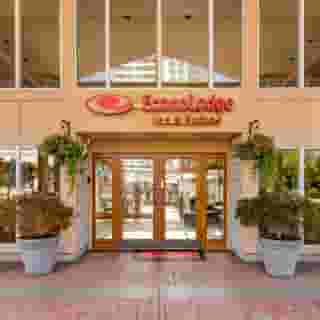 Econo Lodge Inn & Suites N. Vancouver, 5 of 5