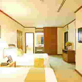 Grand Diamond Suites Hotel, 2 of 5