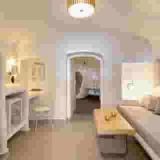 Secret Legend Suites, 3 of 5