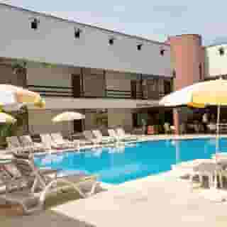 Arma's Resort Hotel, 3 of 5