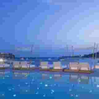 Mykonos Blanc, 1 of 5