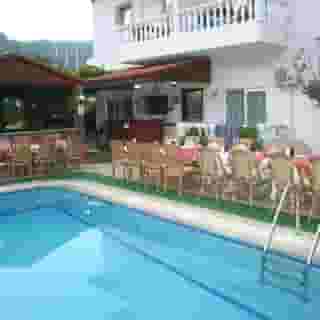 Imperial Apartments, 1 of 5