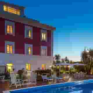 Villa Garden, 2 of 5