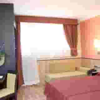 Ronda Lesseps Hotel, 6 of 6