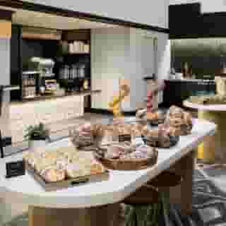 The Arcadian powered by Sonder, 6 of 6