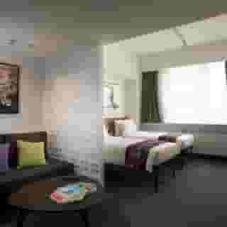 attitude on granville, 3 of 5