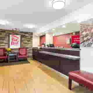 Red Roof Plus+ Nashville North - Goodlettsville, 1 of 5