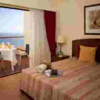 Yellow Monte Gordo Beach Hotel, 6 of 6