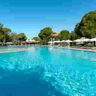 Xanadu Resort, 2 of 5