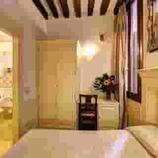 Palazzo La Scala, 1 of 5