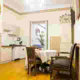 Metropolitan Apartments, 4 of 5