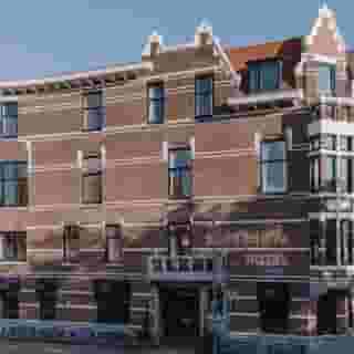 Supernova Hotel, 5 of 5