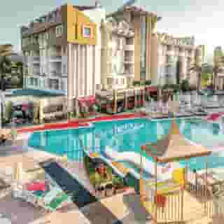 Grand Cettia, 1 of 5