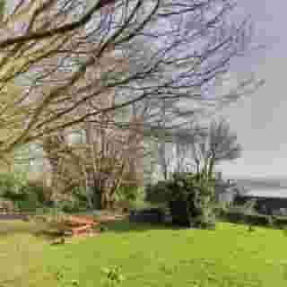 Robin Hill House, 1 of 5