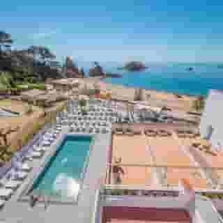 Golden Mar Menuda, 1 of 5